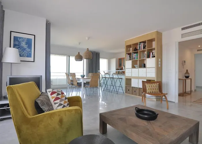 Apartman Stunning 2-bedroom & Panoramic Sea View -stayinantibes- 54 Soleau *