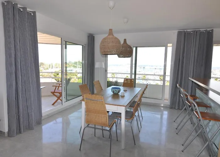 Stunning 2-bedroom & Panoramic Sea View -stayinantibes- 54 Soleau * Αντίμπ
