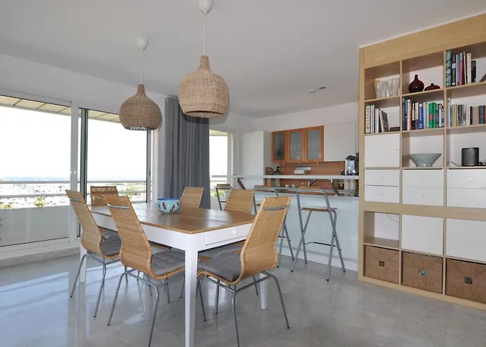 Apartman Stunning 2-bedroom & Panoramic Sea View -stayinantibes- 54 Soleau Antibes